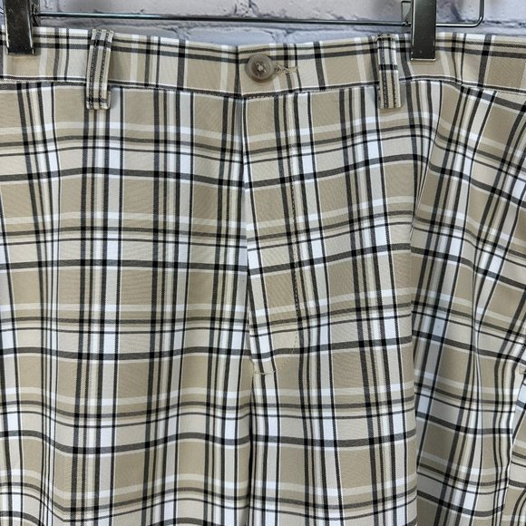 Haggar Men's Cool 18 Pro Straight Fit Flat Front Golf Short, Size W38, Tan Plaid - Picture 5 of 10